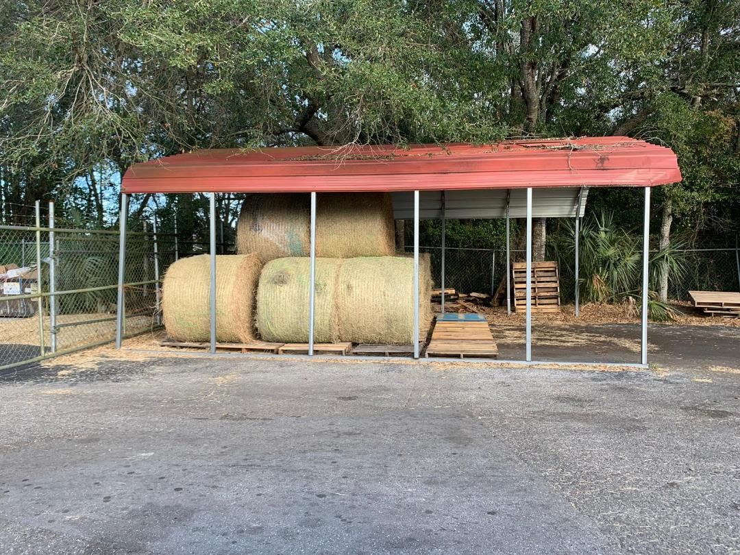 WINNING CIRCLE FEED & PET SUPPLIES: 9722 State Road 52, Hudson, FL 34669